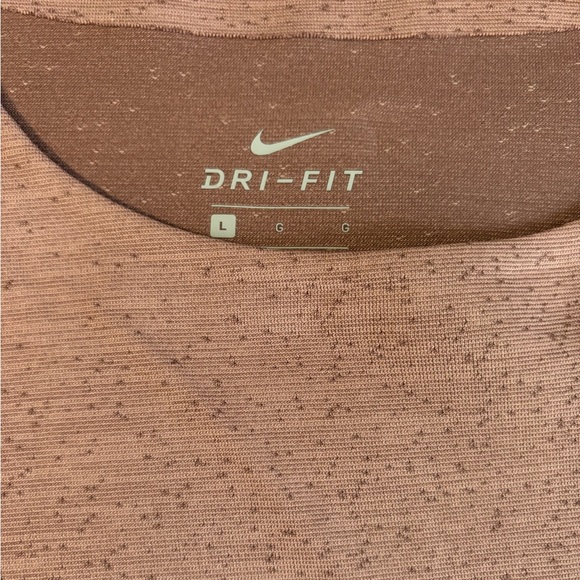 Women’s Nike dri-fit long sleeve workout shirt - Picture 2 of 5